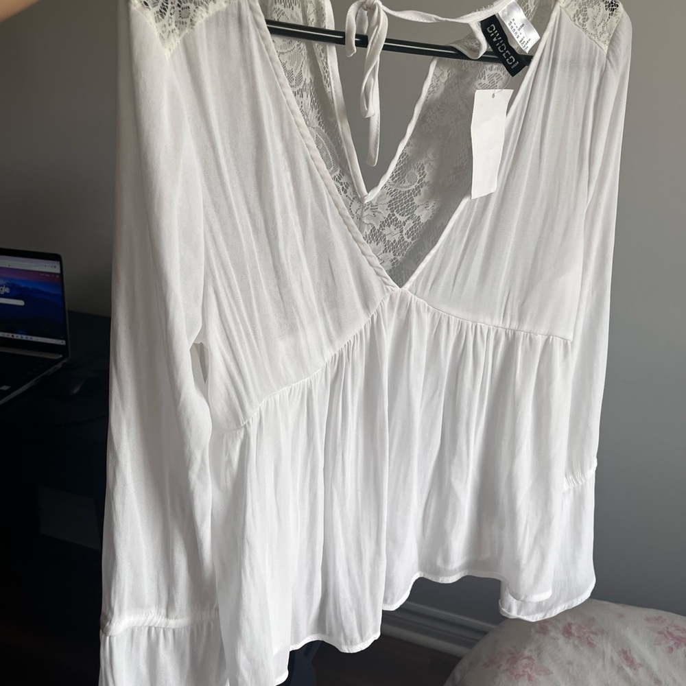 H&M white flowy top